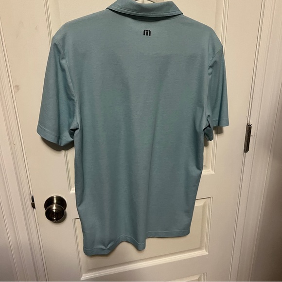 Men’s Travis Mathew Polo / Golf Shirt size medium - Picture 4 of 4
